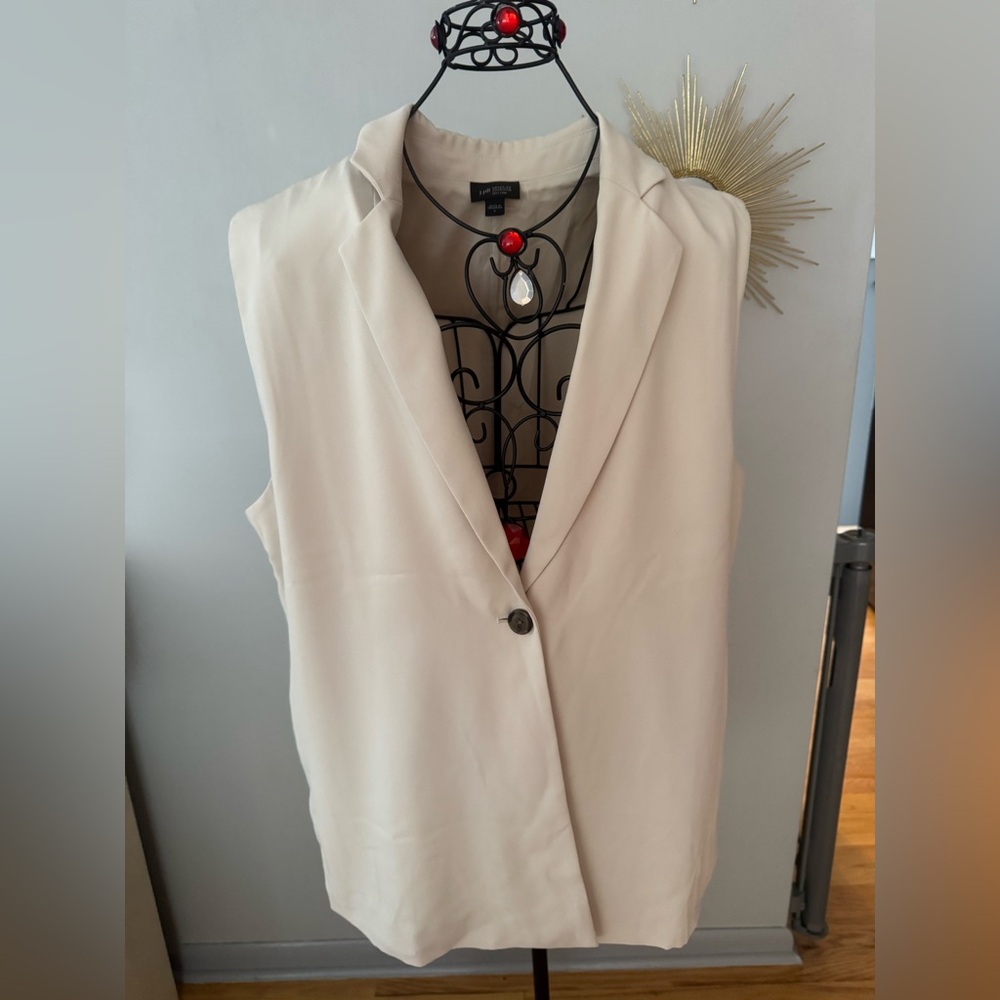 Elegant Cream Women's  Blazer vest